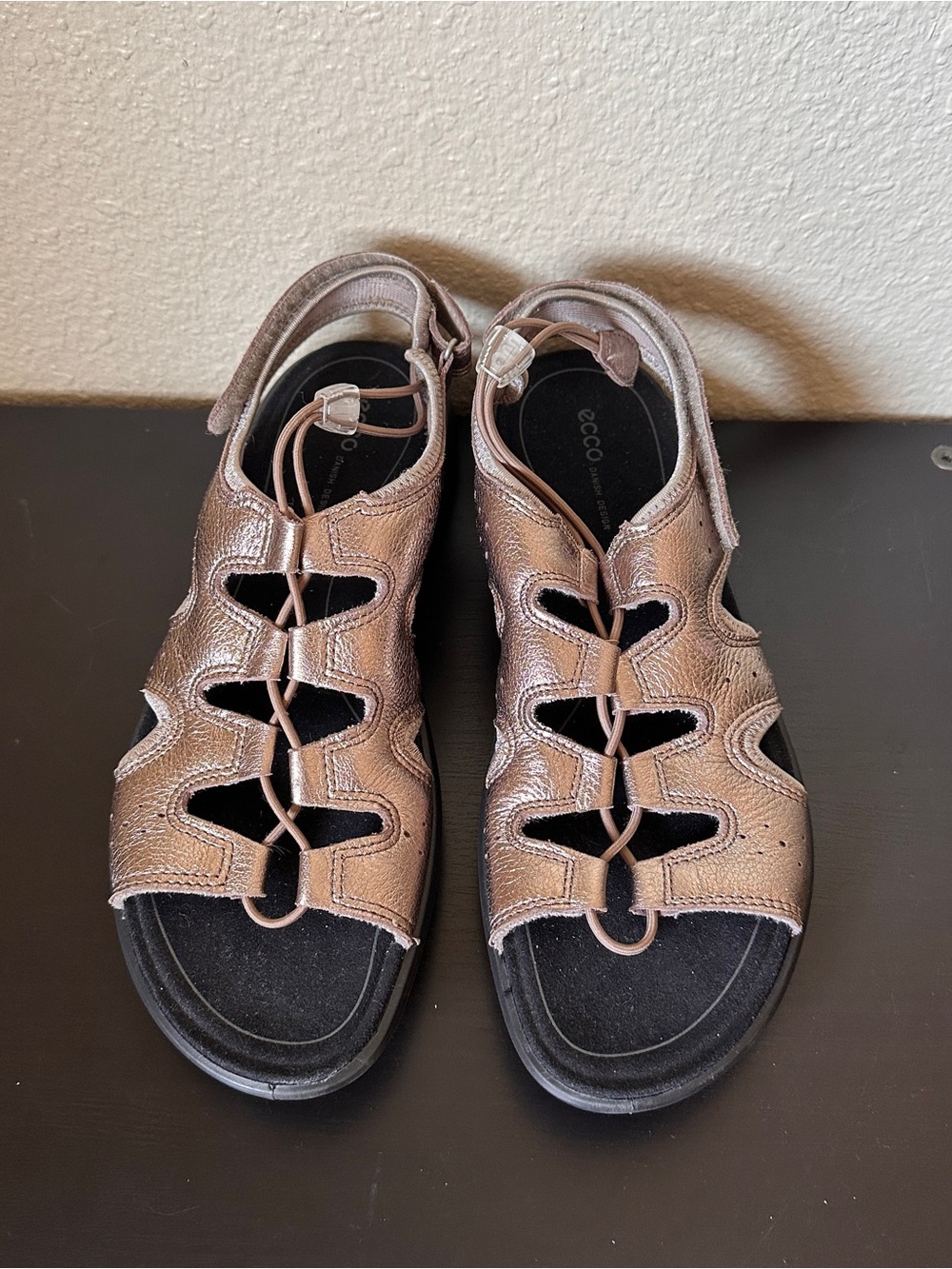 Ecco Jab Soft 5 Toggle Metallic Silver Sandals Size US 11 / EUR 42 like new
